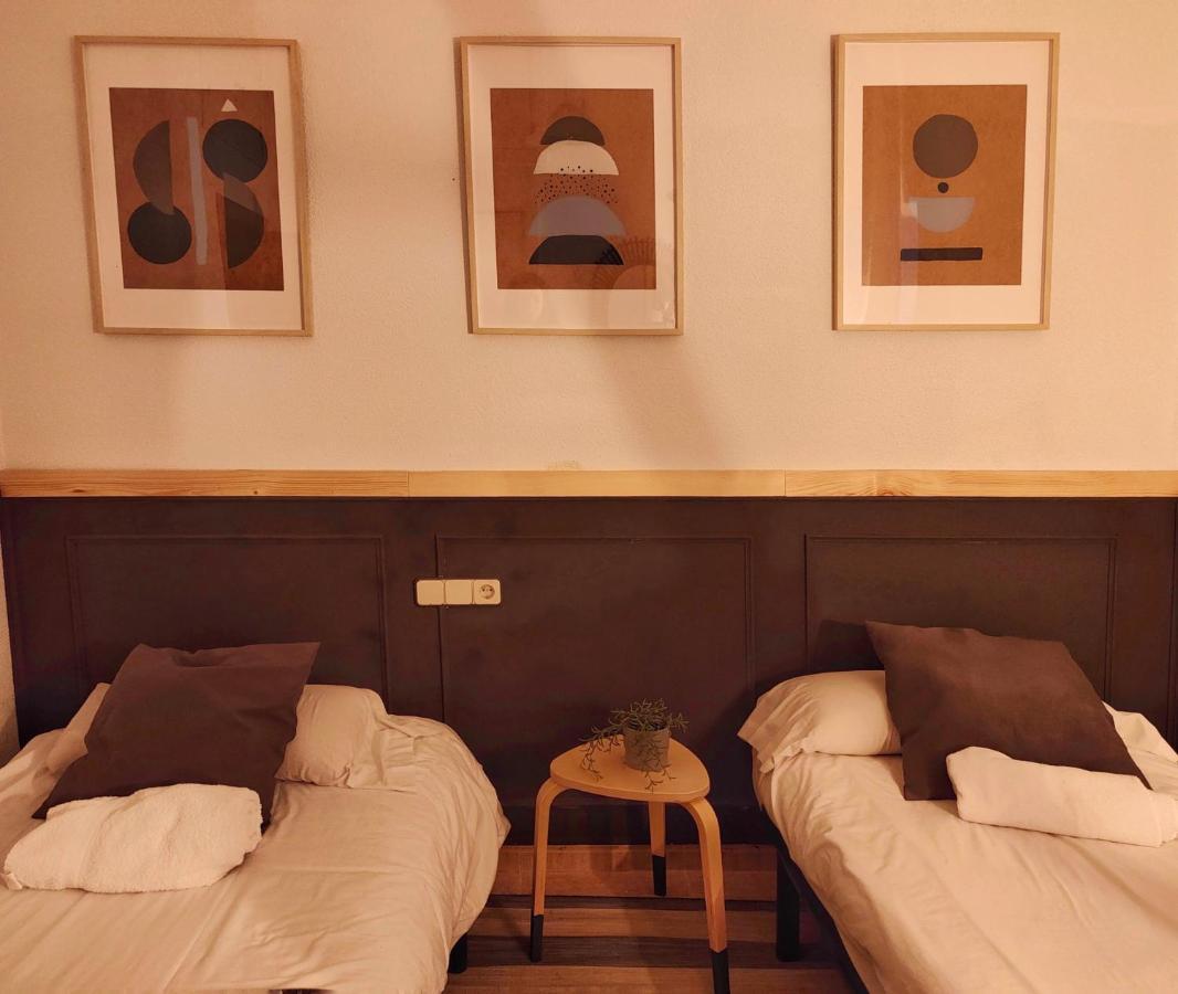 Corredera Rooms, No Llegadas Despues De 21h Maison d'hôtes Madrid