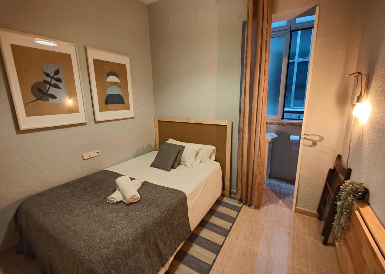 Maison d'hôtes Corredera Rooms, No Llegadas Despues De 21h Madrid